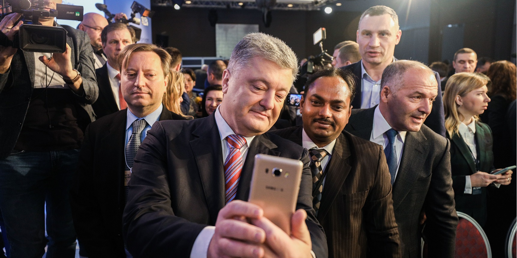Участие президента Порошенко оставалось интригой до последнего (Фото: Михаил Палинчак / АП)
