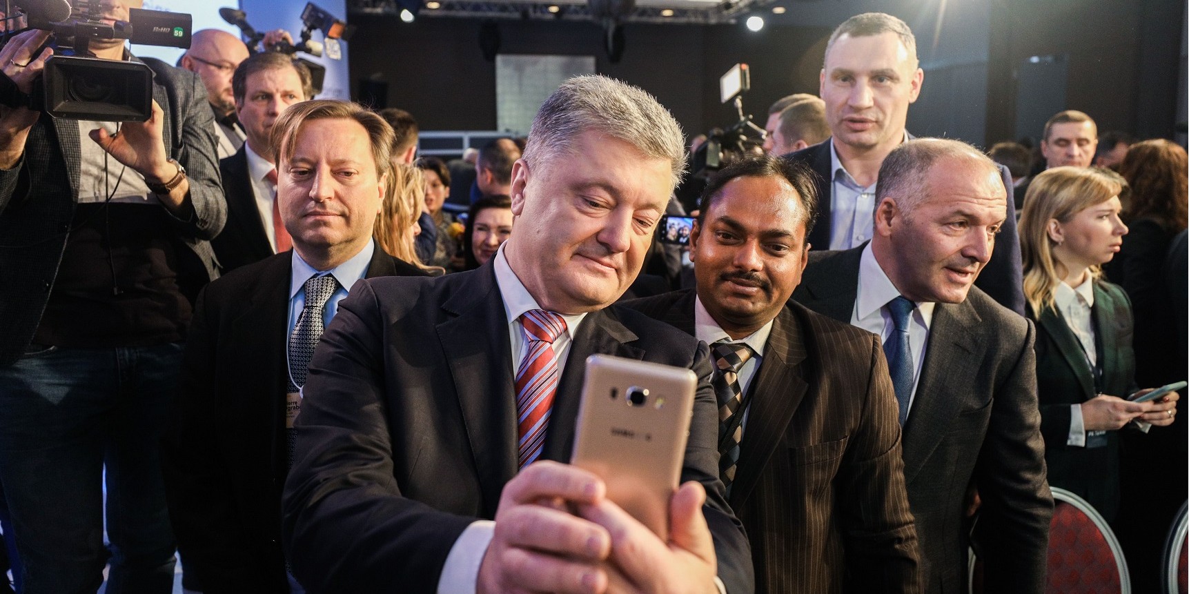 Участь президента Порошенка залишалася інтригою до останнього (Фото: Михайло Палінчак / АП)