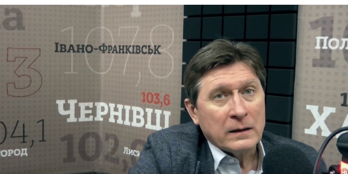 Фесенко: За даними КМІСу більше половини прихильників Зеленського вважають його людиною не з системи (Фото: Кадр відео Радіо НВ)