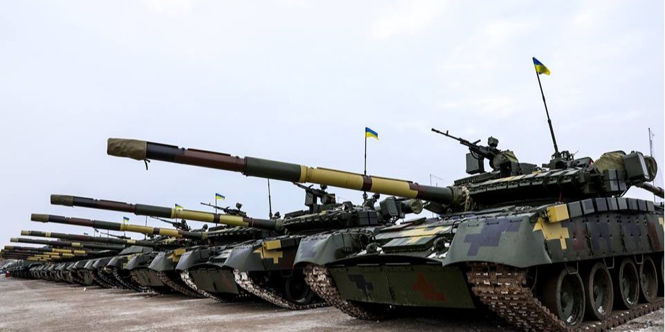 Луценко обіцяє вручення підозр у справі про корупцію в оборонному секторі (Фото: Прес-служба АП)