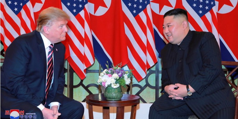 Трамп та Кім Чен Ин зустрілися в столиці В'єтнаму (Фото: EPA)