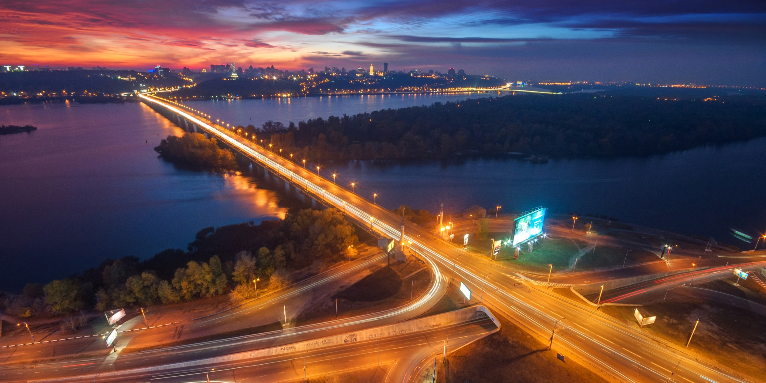 Транзит газа (Фото: Depositphotos_vantuz)