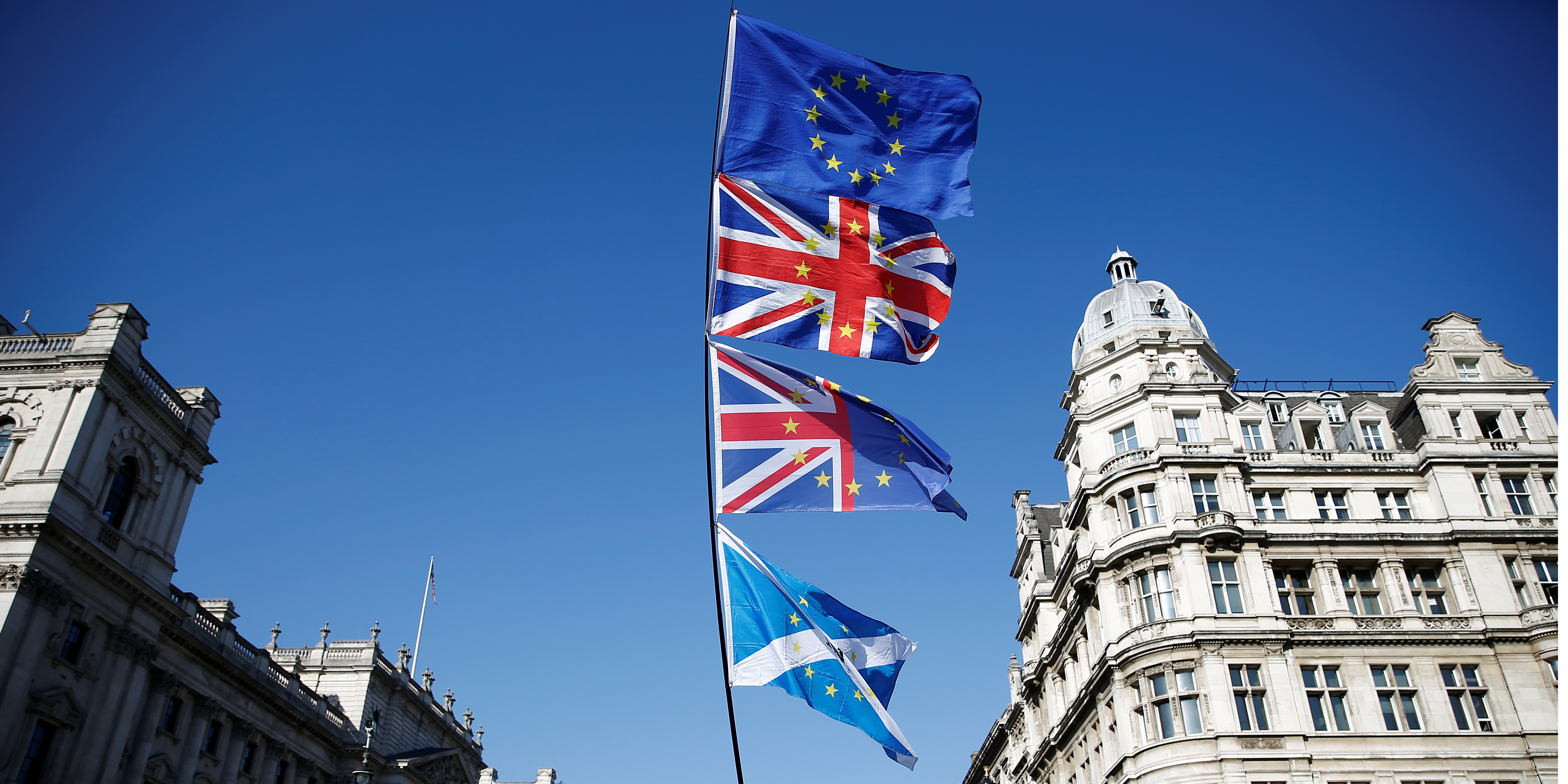 Окончательный Brexit запланирован на конец марта (Фото: REUTERS/Henry Nicholls)