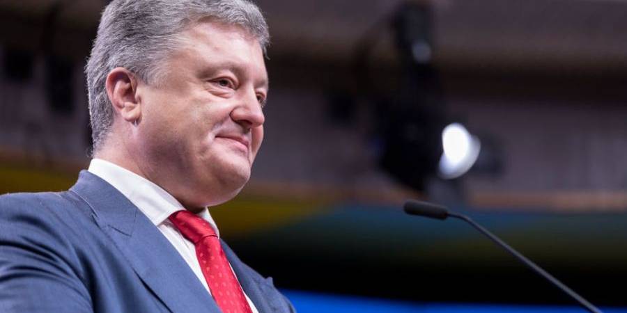 Оточення Порошенка називає його трудоголіком (Фото: Прес-служба АП)