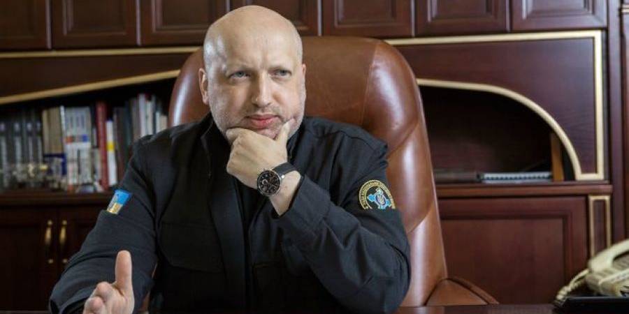 Турчинов выразил поддержку Порошенко (Фото: НВ)