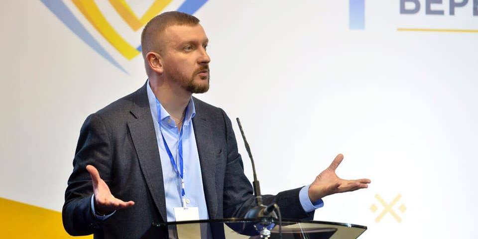 Украинские суды будут работать в специальном режиме, заявил Петренко (Фото: Павло Петренко/Facebook)