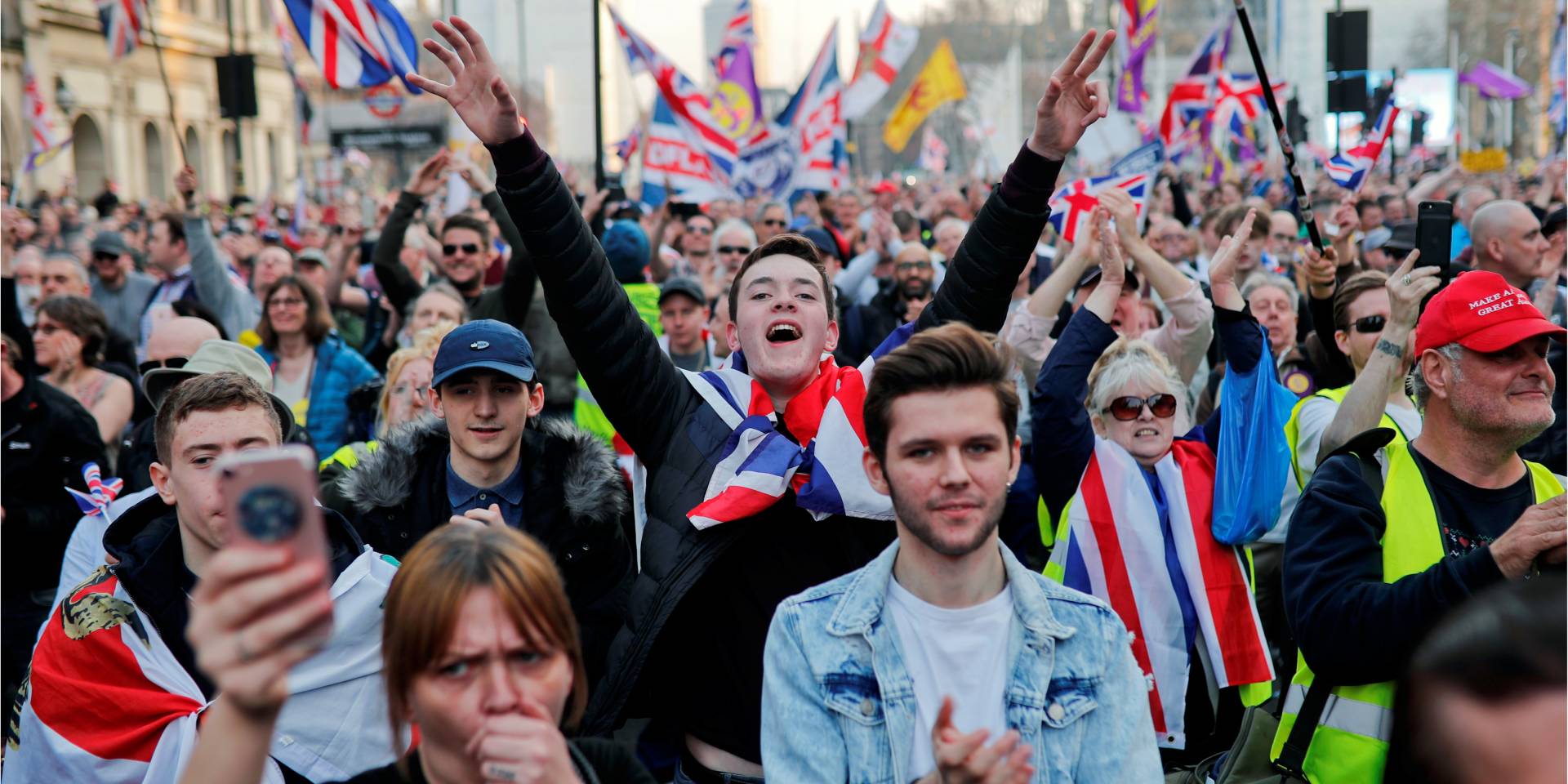 Парламент трижды провалил сделку о выходе из ЕС (Фото: REUTERS/Alkis Konstantinidis)