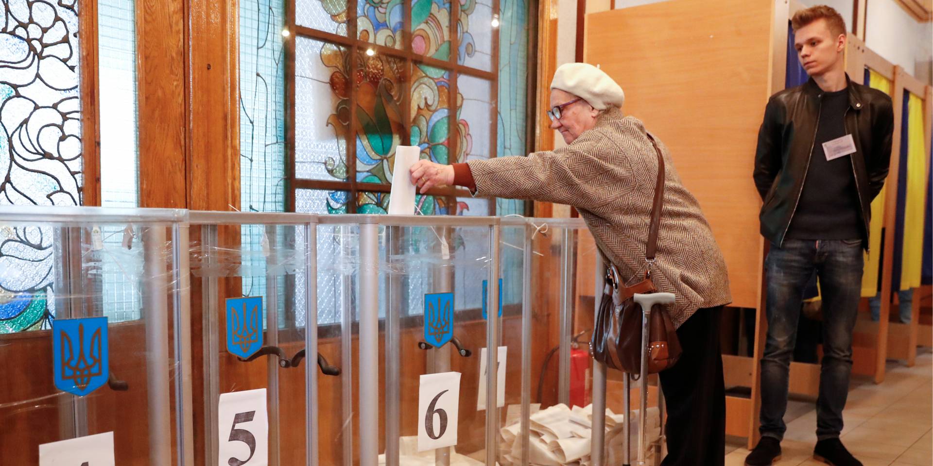 Первые результаты экзитполов станут известны в 20:00 (Фото: REUTERS/Vasily Fedosenko)