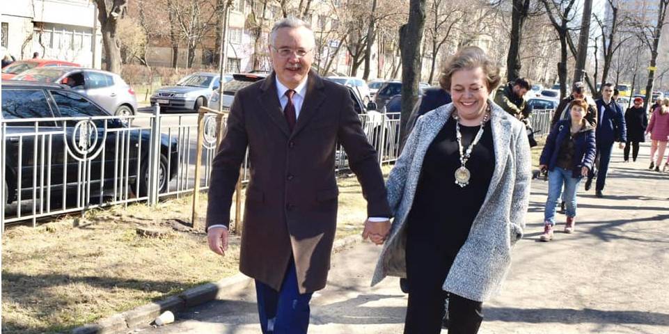 Мостова зможе проголосувати на виборах (Фото: Анатолій Гриценко via Facebook)
