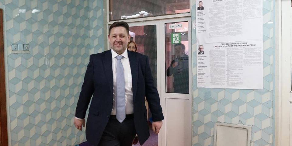Голова Житомирської ОДА Ігор Гундич порушив таємницю голосування (Фото: Ігор Гундич/Facebook)