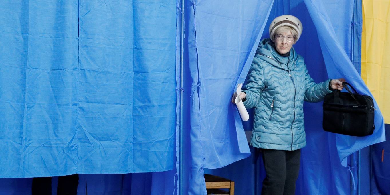 Первый тур президентских выборов в Украине состоялся 31 марта (Фото: REUTERS/Valentyn Ogirenko)