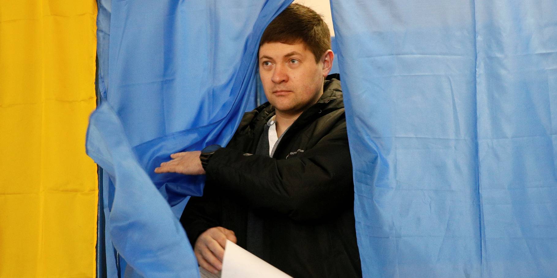 Явка на выборах составила 63,52% (Фото: REUTERS/Valentyn Ogirenko)