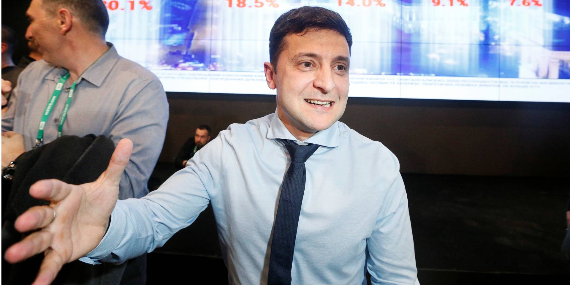 Зеленский в день выборов поблагодарил всех, кто голосовал 