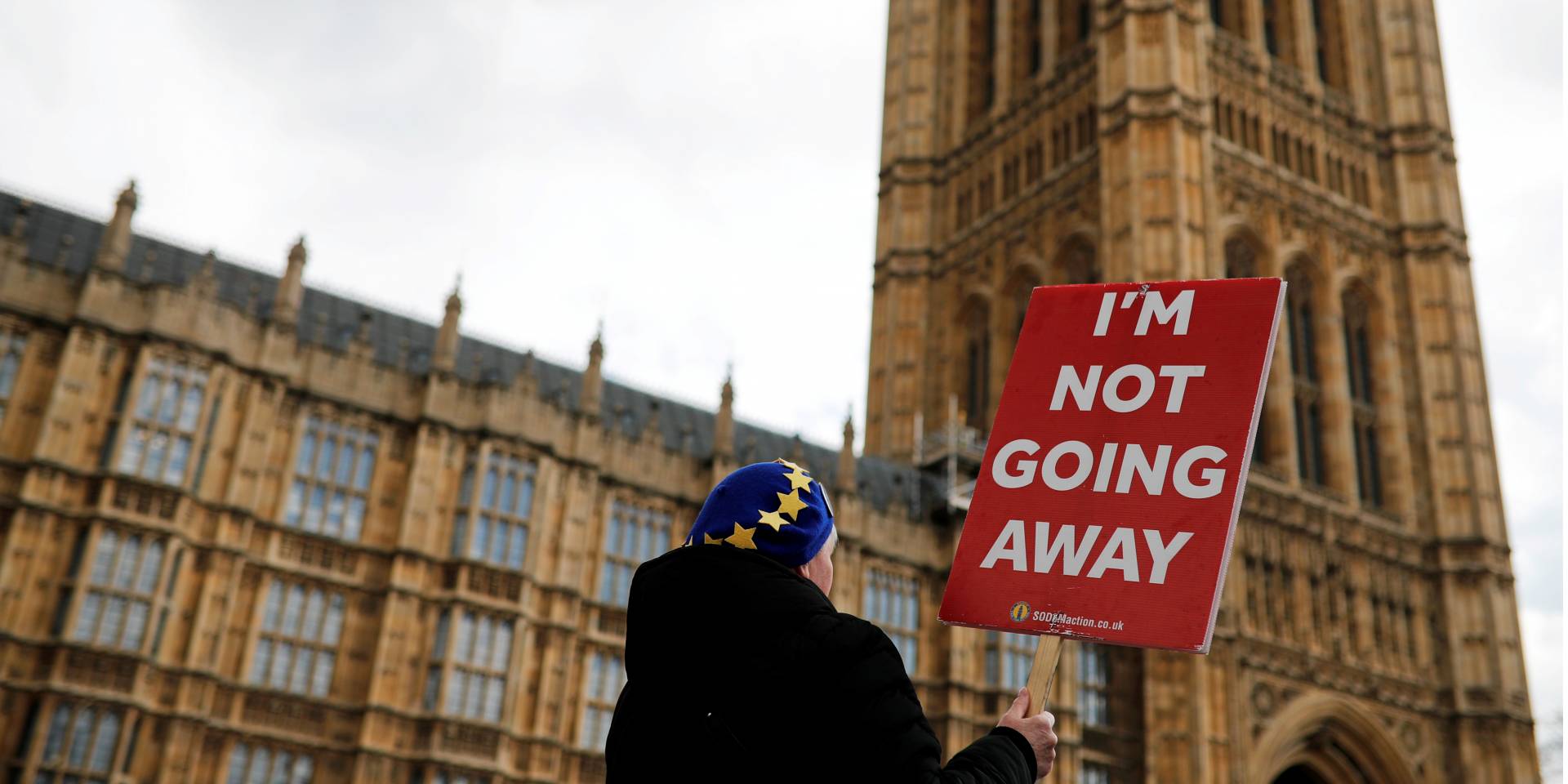 Британия снова попросила отложить Brexit (Фото: REUTERS/Alkis Konstantinidis)