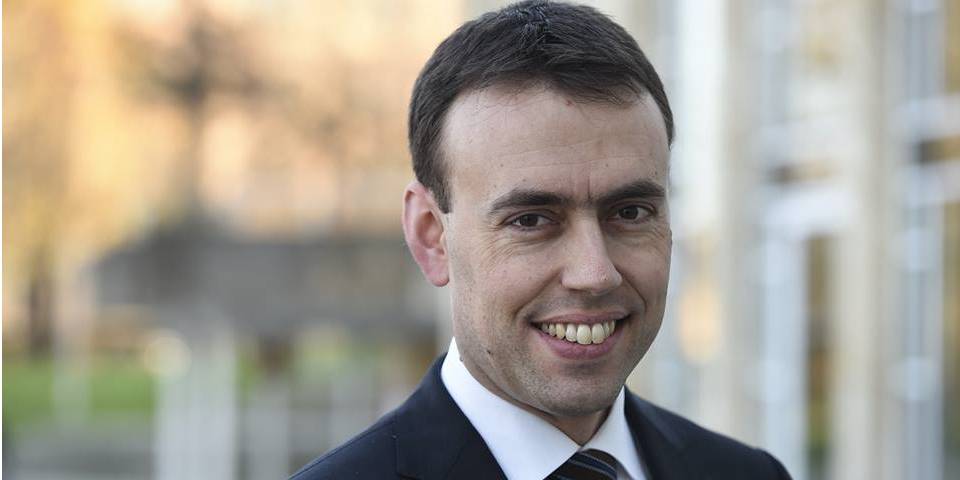 Нильс Шмидт верит, что кто бы ни победил на выборах, Украина сохранит прозападный курс (Фото: Nils Schmid via Facebook)