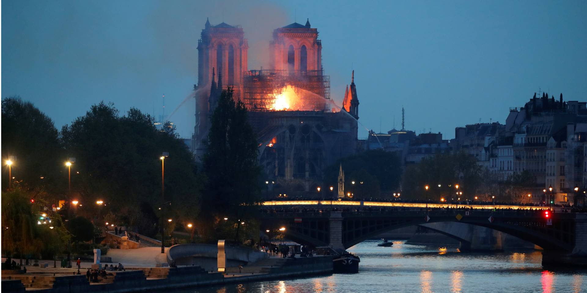 Масштаб завданих збитків - величезний (Фото: REUTERS/Charles Platiau)