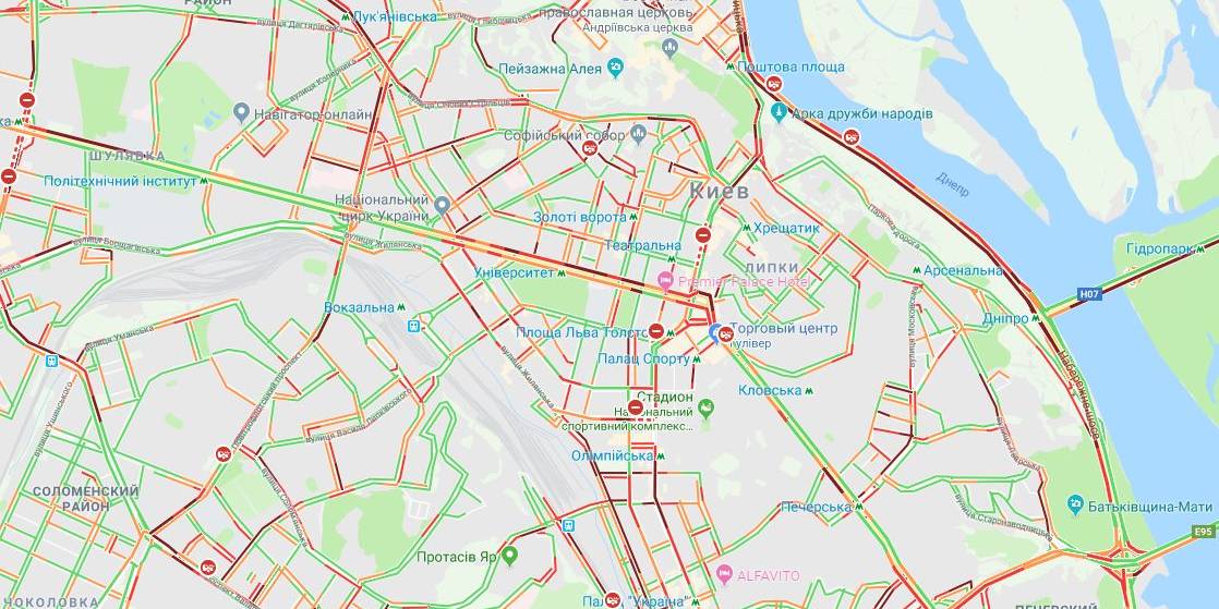 Самая сложная ситуация с движением транспорта сложилась в районе станции Олимпийской (Фото: Google Maps)