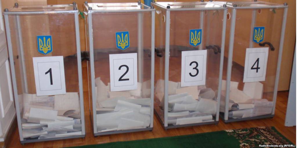 О 20.00 закрили виборчі дільниці (Фото: Радіо Свобода)