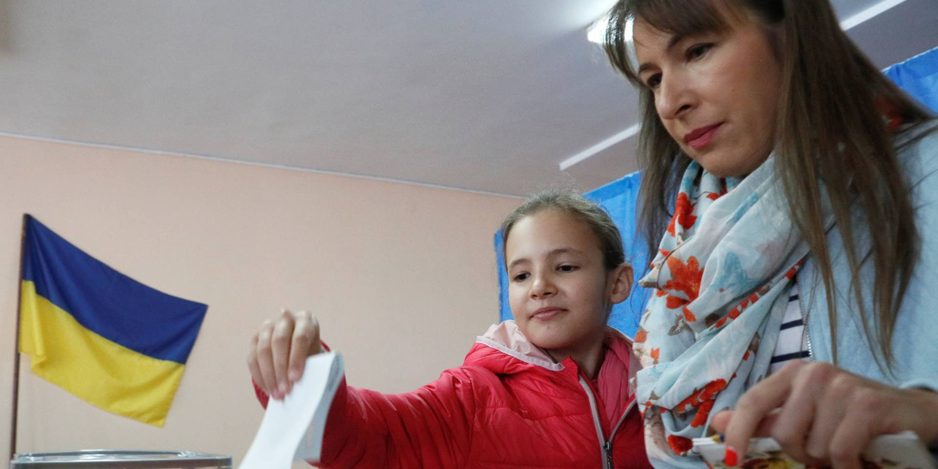 Несмотря на высокий результат Зеленского, Украина осталась разобщенной, считает социолог (Фото: REUTERS/Valentyn Ogirenko)