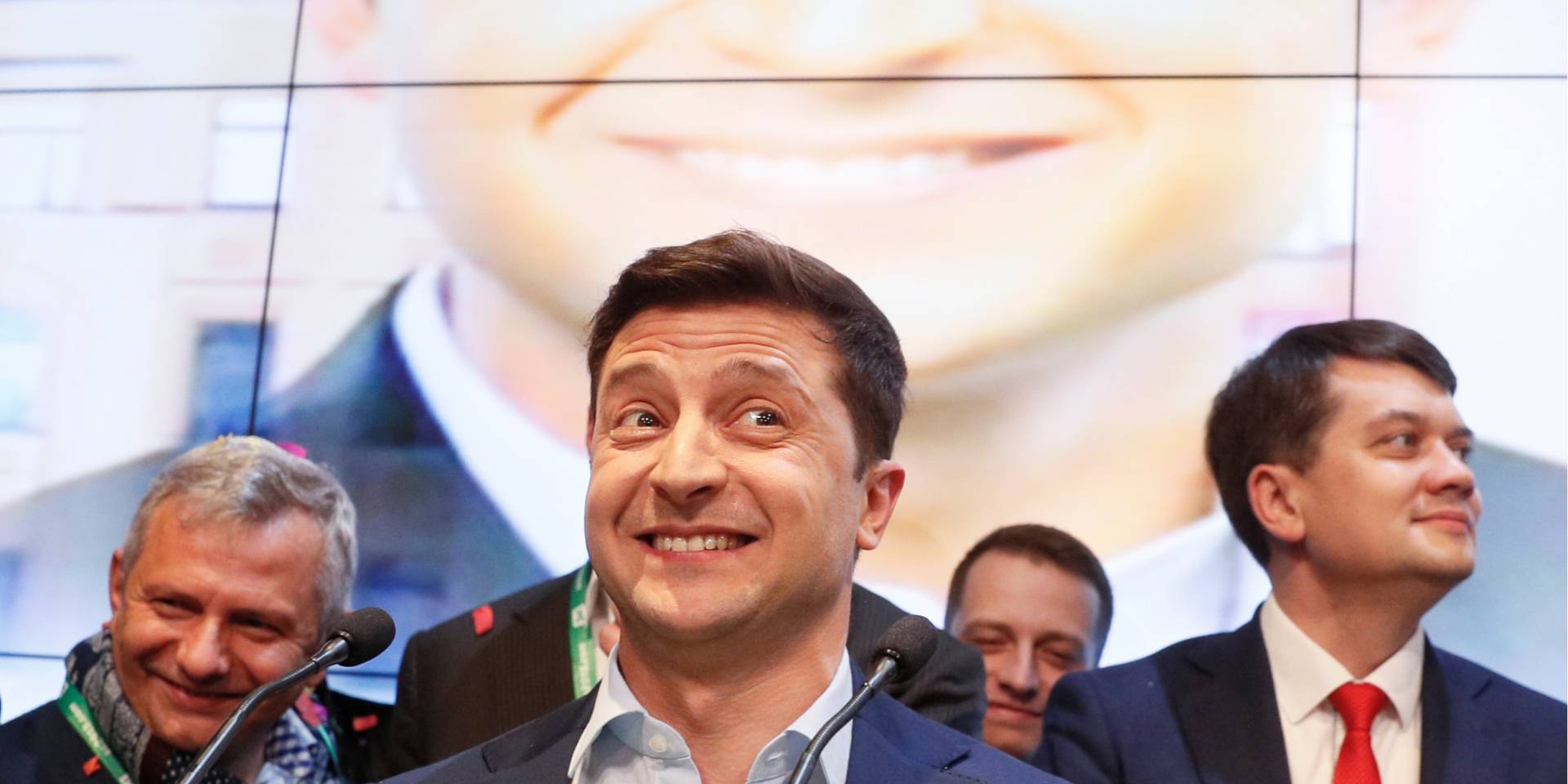 Якщо Зеленський поступиться територіями - налаштує людей проти себе (Фото: REUTERS/Valentyn Ogirenko)