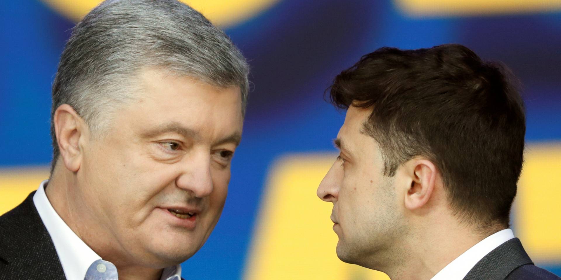 Порошенко попросив Зеленого не повторювати помилок попередників (Фото: REUTERS/Valentyn Ogirenko)