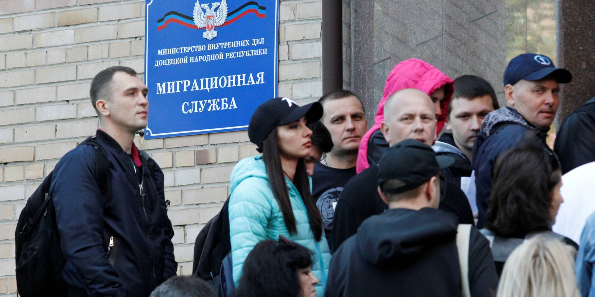 МИД Чехии считает раздачу паспортов РФ в ОРДЛО нарушением Минских договоренностей (Фото: REUTERS/Alexander Ermochenko)