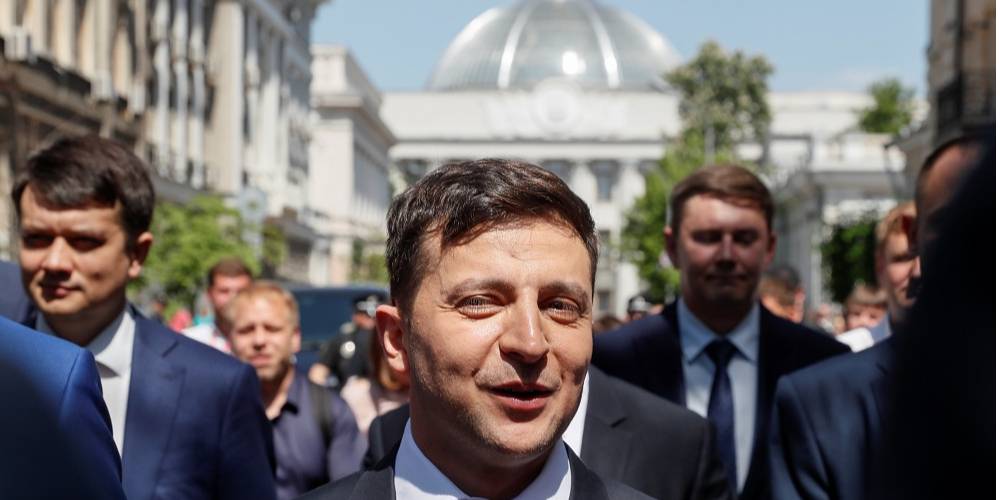 Зеленський зібрав голів фракцій для консультацій про розпуск Ради (Фото: Valentyn Ogirenko / Reuters)