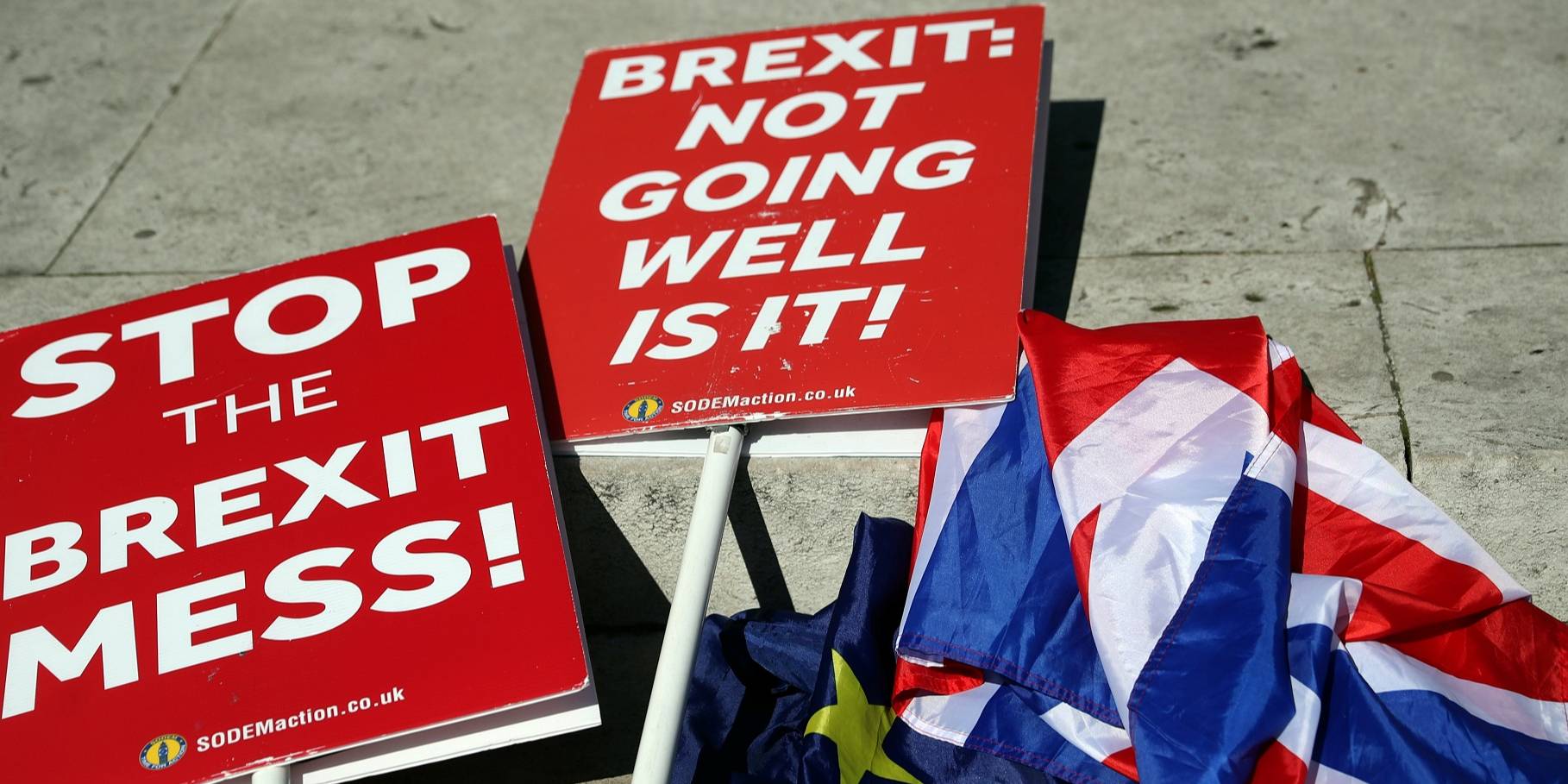 Транспаранти противників Brexit. Ілюстративне фото (Фото: REUTERS / Hannah McKay)