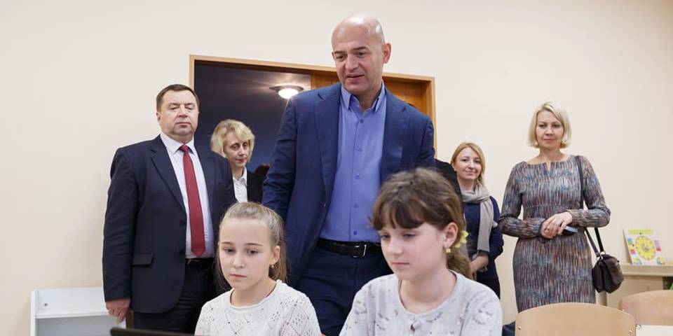 Ігор Кононенко поступився місцем молодим політикам (Фото: Игорь Кононенко/Facebook)