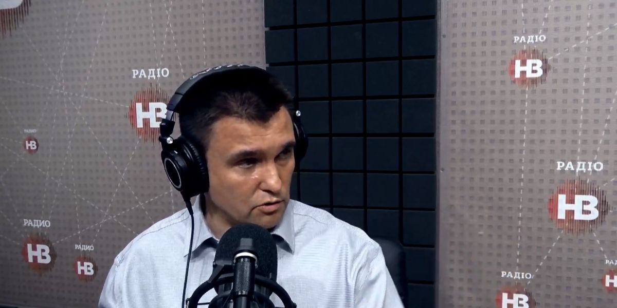 Климкин заявил, что в интервью Шефира ему не понравилось то, что он связал закон о языке и прекращение войны (Фото: Кадр видео Радио НВ via YouTube)