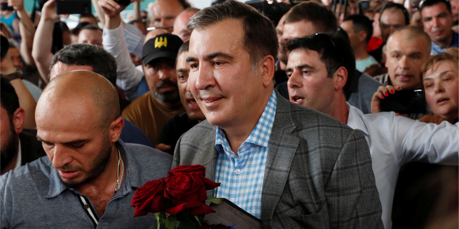 Саакашвили считает, что на выборах нужно поддержать порядочных людей (Фото: REUTERS/Gleb Garanich)