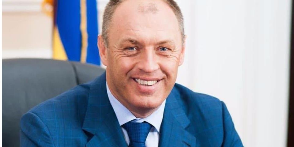 Екс-мер влаштував розіграш квитків (Фото: Олександр Мамай/Facebook)