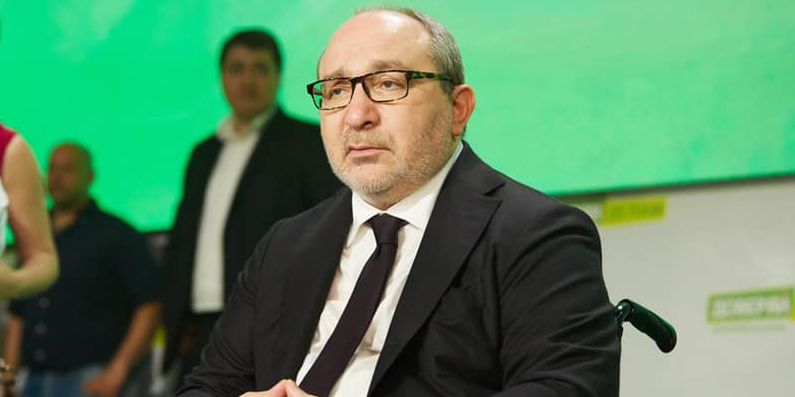 Кернес заявил, что останется мэром даже если пройдет в Раду (Фото: Доверяй делам via Facebook)
