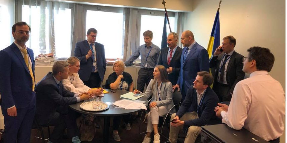 Украинская делегация покинула зал ПАСЕ до четверга (Фото: Iryna Gerashchenko/Facebook)