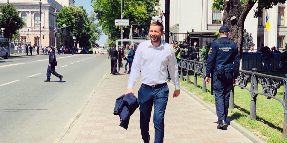 Суд не удовлетворил иск Парасюка с просьбой зарегистрировать его кандидатом в нардепы (Фото: Владимир Парасюк/Facebook)