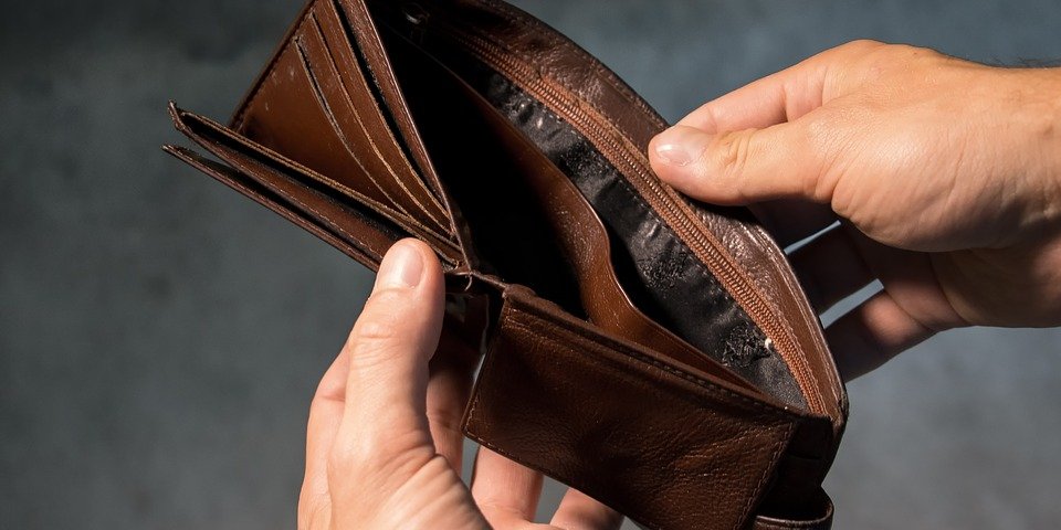 90% опрошенных находятся в режиме экономии (Фото: Chronomarchie / pixabay.com)