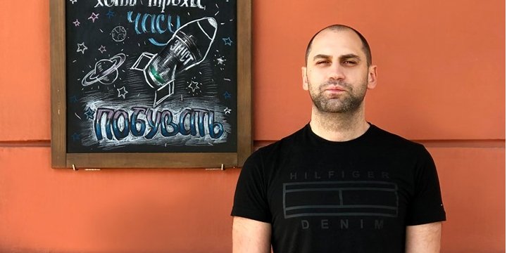 Низка ЗМІ повідомила про приналежність Сердюкова до&nbsp;партії (Фото: Олексій Сердюков / Facebook)