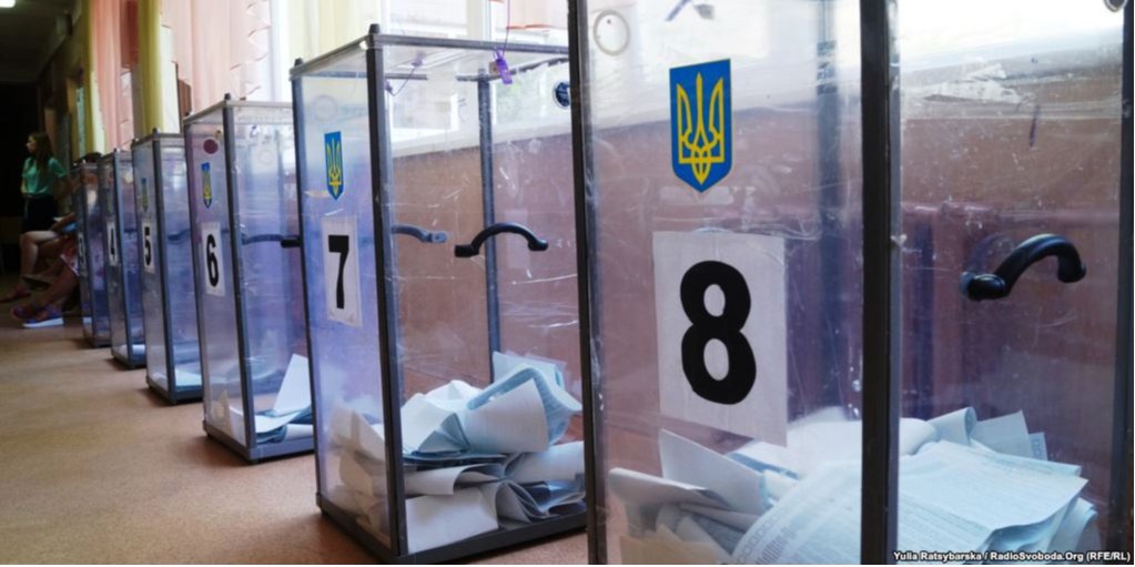 Перші результати Національного екзитполу очікуються о 19:45 21 липня (Фото: Радіо Свобода)