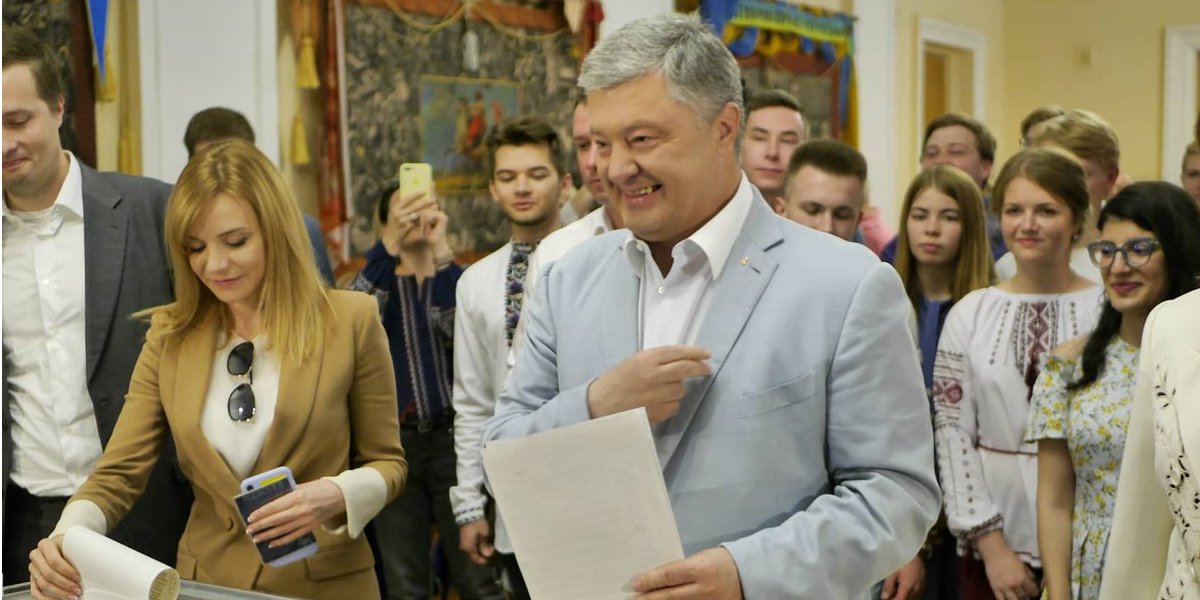 Петро Порошенко голосував у Будинку офіцерів (Фото: Українська правда)