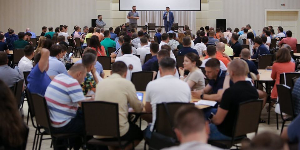 Фракція Слуги народу в Раді стане найчисленнішою за всю історію незалежної України (Фото: Слуга народу / Facebook)
