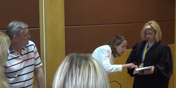 Вместо Юрия Николаевича судья объявила об аресте Юрия Михайловича (Фото: @Reo_An / Twitter)