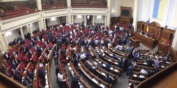 У фракціях Голос і ОПЗЖ збільшилася кількість депутатів (Фото: НВ)