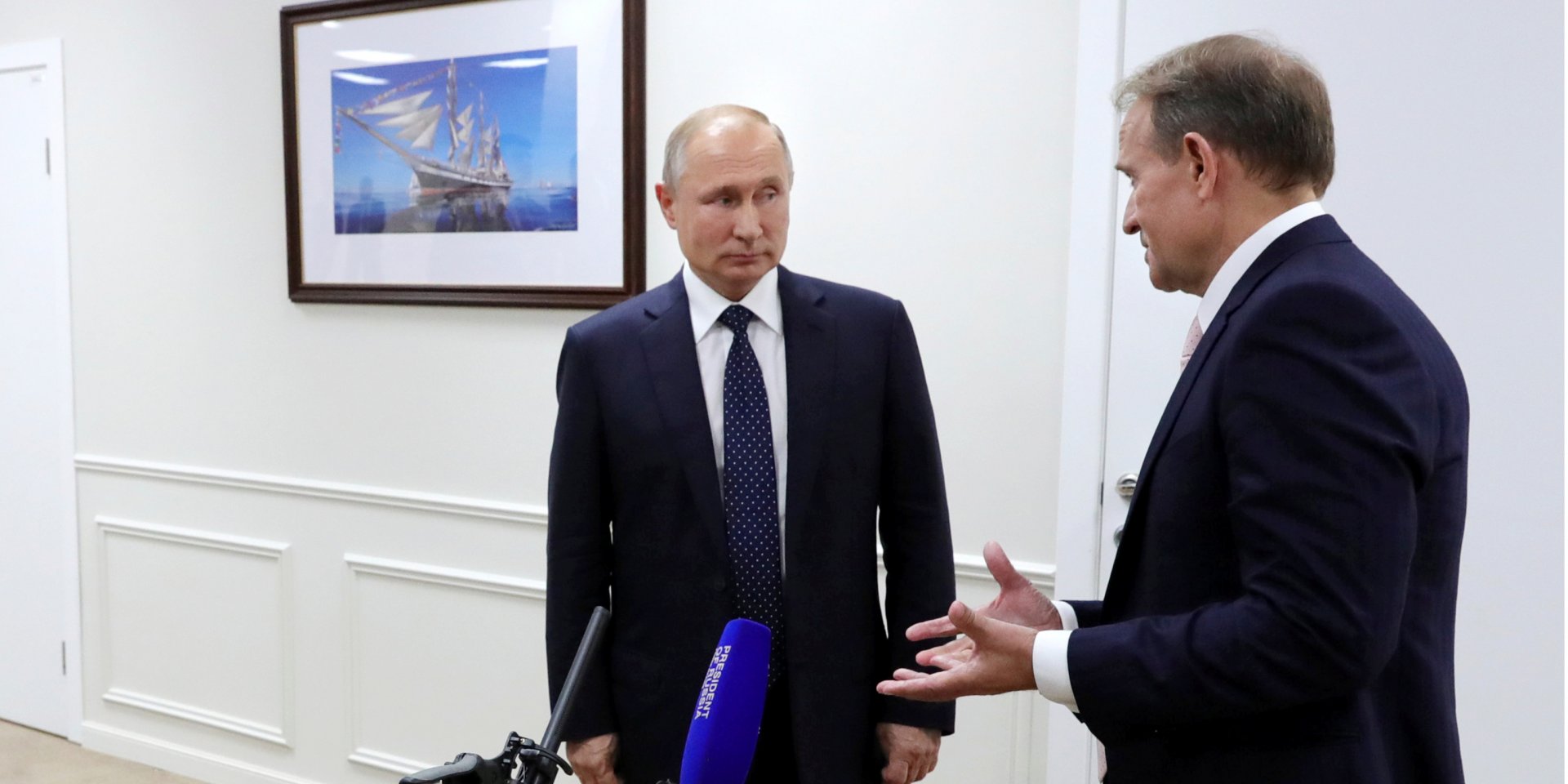 Владимир Путин и Виктор Медведчук (Фото: Kremlin via REUTERS)