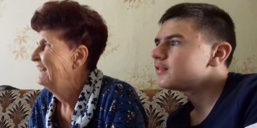 Мать Олега живет в Крыму (Фото: Скриншот видео Радио Свобода)