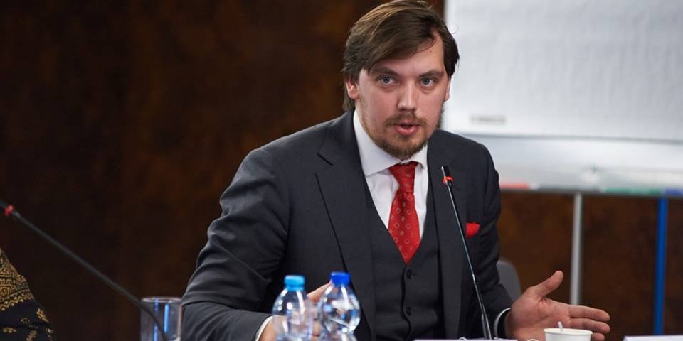 Гончарук відкриє другий пленарний день YES-2019 (Фото: Олексій Гончарук / Facebook)