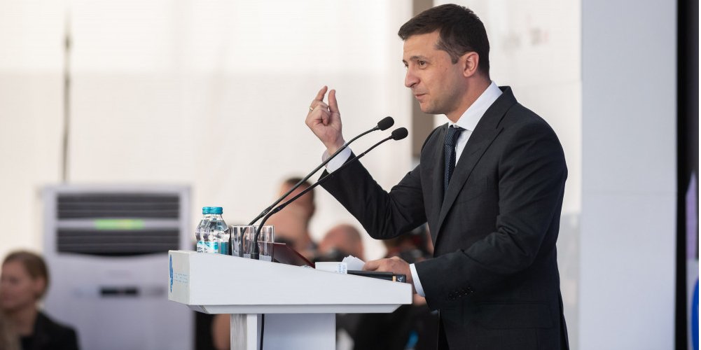 Зеленський назвав санкції «податком заради миру» (Фото: YES)