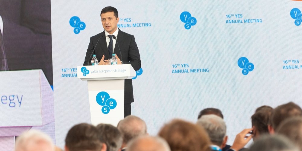 Зеленський наголосив, що Україна має повернути свої території (Фото: YES)
