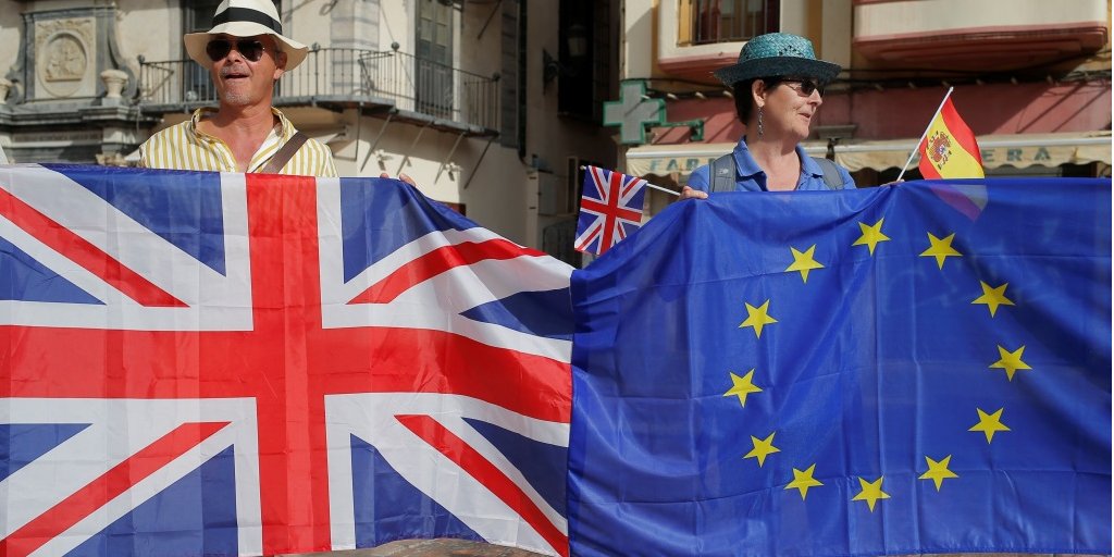 Британці в Іспанії беруть участь в демонстрації проти Brexit (Фото: REUTERS / Jon Nazca)