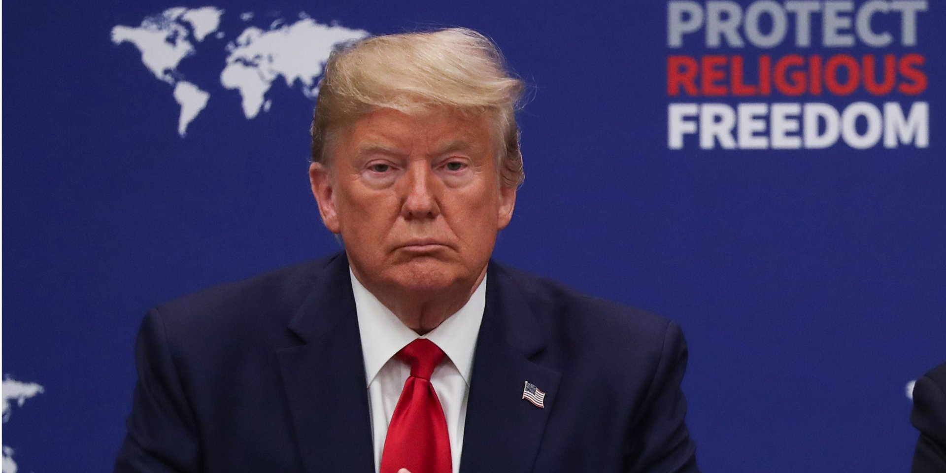 Трамп приказал остановить выплату военной помощи Украине перед звонком Зеленскому (Фото: REUTERS/Jonathan Ernst)