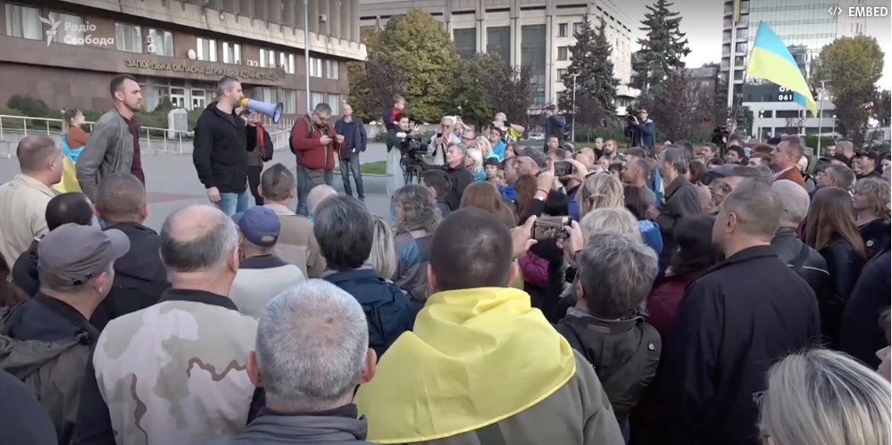 В Запорожье прошла акция против подписания формулы Штайнмайера (Фото: Радио Свобода)